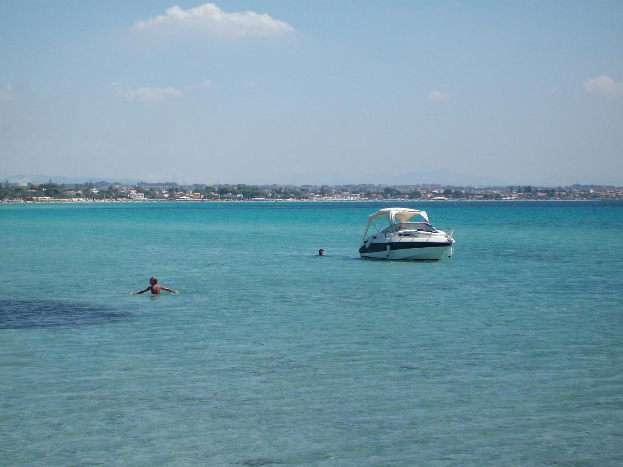 Sun Tower Beach Apartments Mazara del Vallo Exterior photo